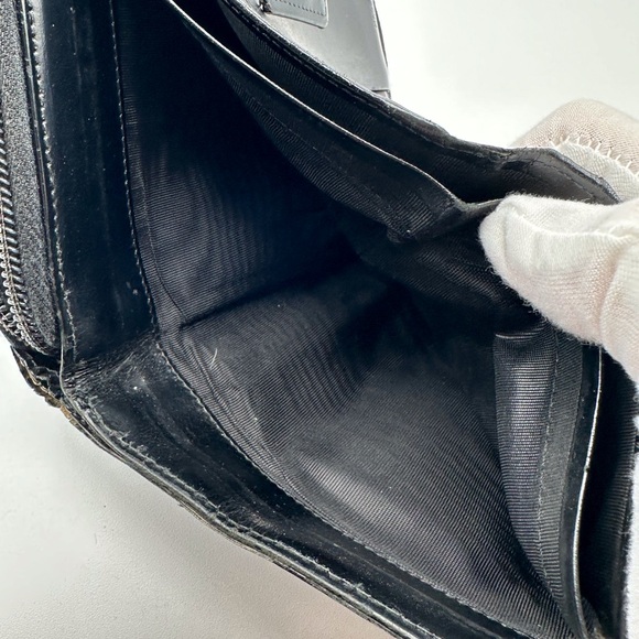 Prada Black Leather Wallet - Picture 15 of 15